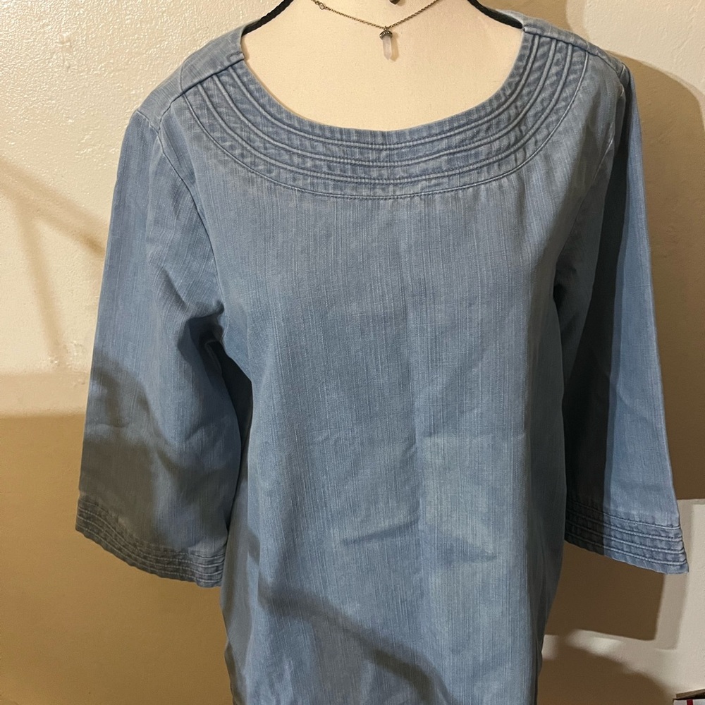 Long Sleeve Top!!! Can match Jeans or just casual. Excellent condition!!!